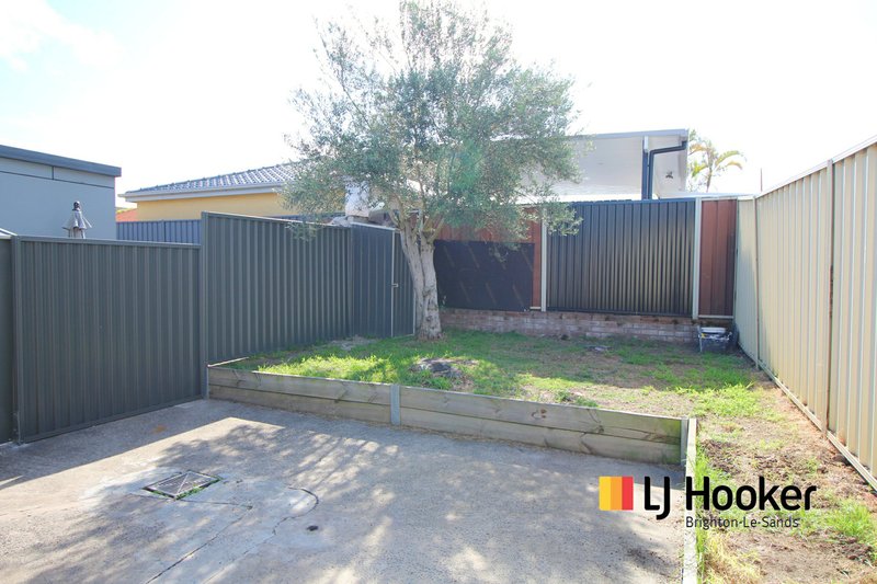 Photo - 12 General Holmes Drive, Brighton-Le-Sands NSW 2216 - Image 6