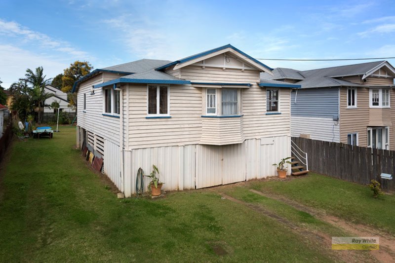 12 General Street, Hendra QLD 4011