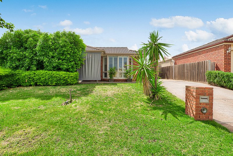 12 Genoa Way, Cranbourne West VIC 3977