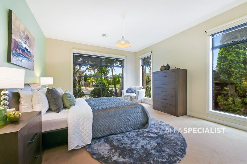 Photo - 12 Geoffrey Court, Keysborough VIC 3173 - Image 12