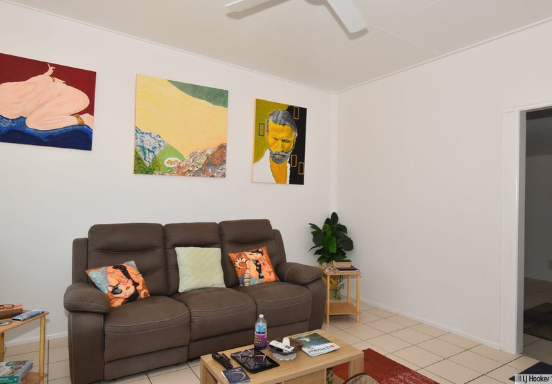 Photo - 12 George Street, Flying Fish Point QLD 4860 - Image 5