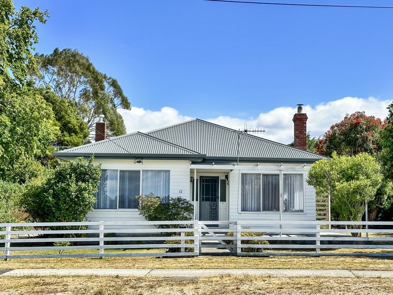 12 Georges Bay Esplanade, St Helens TAS 7216