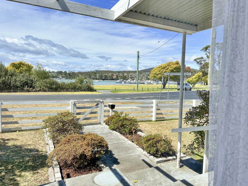 Photo - 12 Georges Bay Esplanade, St Helens TAS 7216 - Image 2