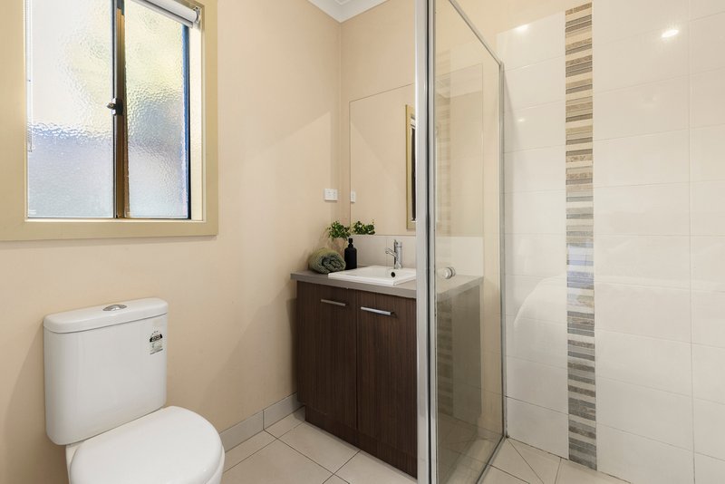 Photo - 12 Gift Road, Craigieburn VIC 3064 - Image 4