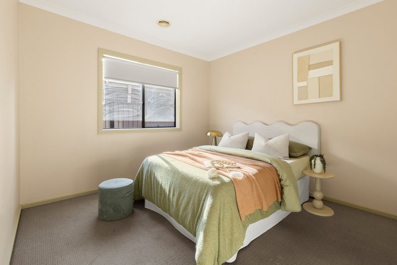 Photo - 12 Gift Road, Craigieburn VIC 3064 - Image 6