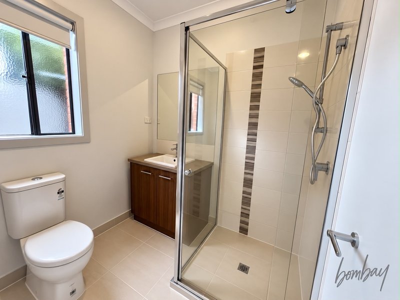 Photo - 12 Gift Road, Craigieburn VIC 3064 - Image 6