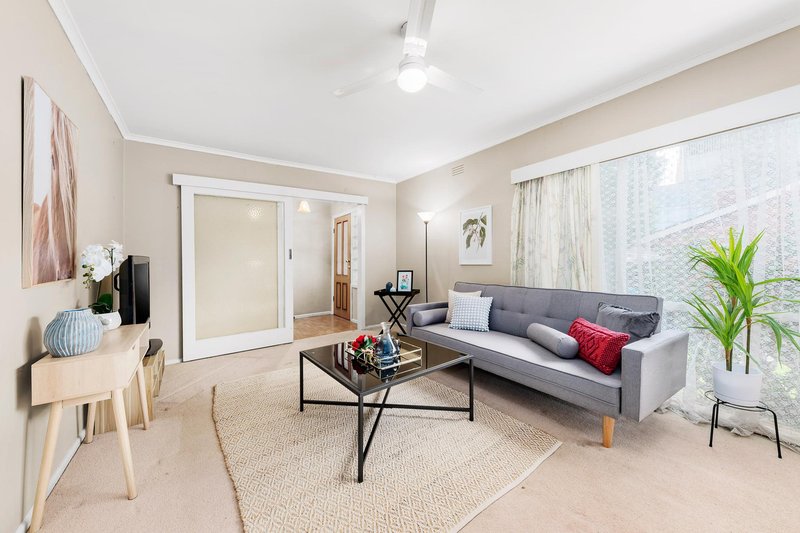 Photo - 1/2 Gillard Street, Burwood VIC 3125 - Image 3