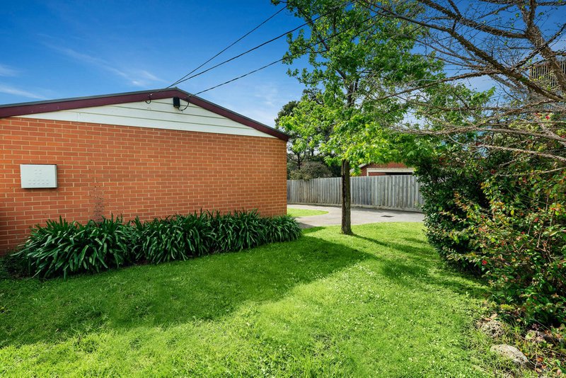 Photo - 1/2 Gillard Street, Burwood VIC 3125 - Image 6