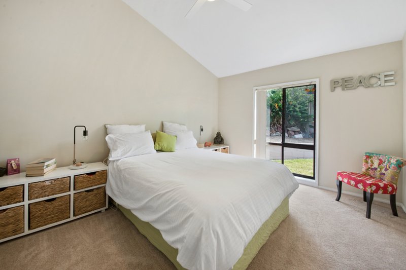 Photo - 12 Girraween Avenue, Erina NSW 2250 - Image 5