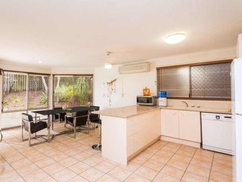 Photo - 12 Glauca St , Burleigh Heads QLD 4220 - Image 7