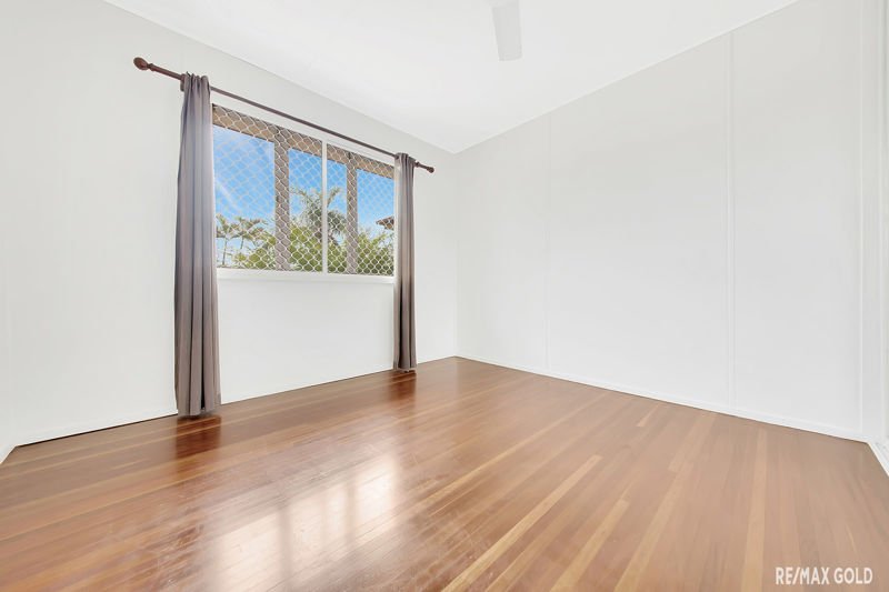 Photo - 12 Golding Street, Barney Point QLD 4680 - Image 6