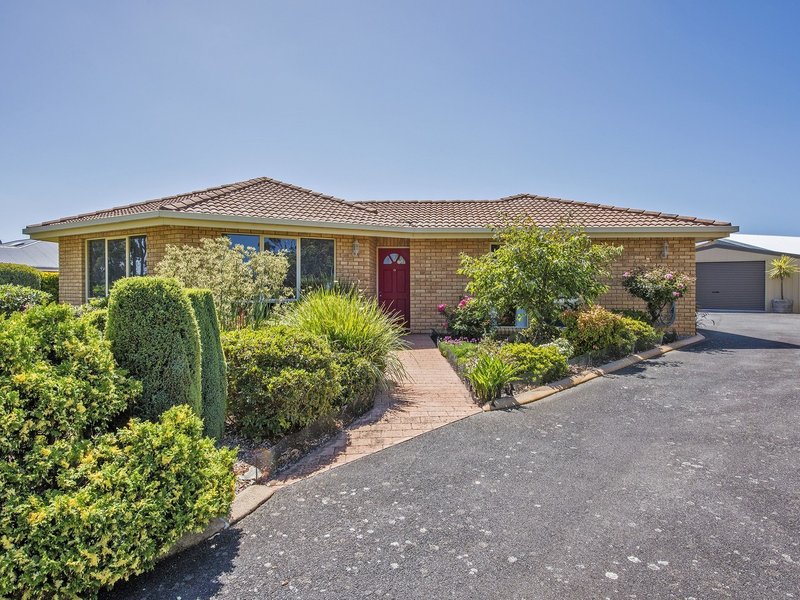 12 Golf Links Road, Wynyard TAS 7325