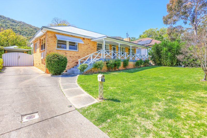 12 Golf Street, Tamworth NSW 2340