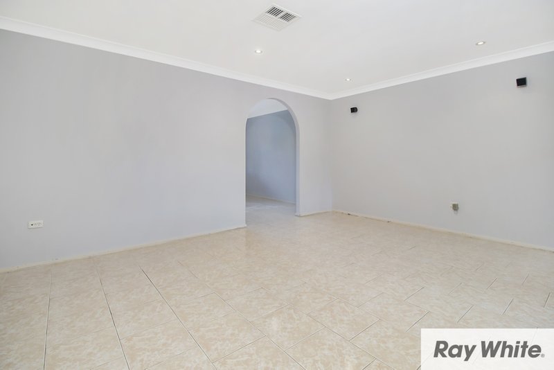 Photo - 12 Gove Avenue, Green Valley NSW 2168 - Image 7