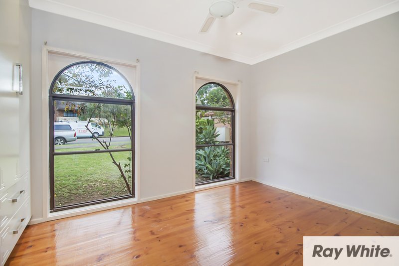 Photo - 12 Gove Avenue, Green Valley NSW 2168 - Image 9