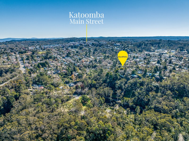 Photo - 12 Govett Street, Katoomba NSW 2780 - Image 14