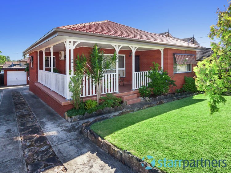 12 Grace Crescent, Merrylands NSW 2160