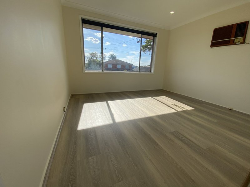 Photo - 12 Grafton Street, Greystanes NSW 2145 - Image 4