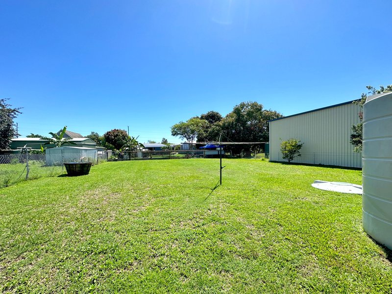 Photo - 12 Graham Street, Koumala QLD 4738 - Image 22