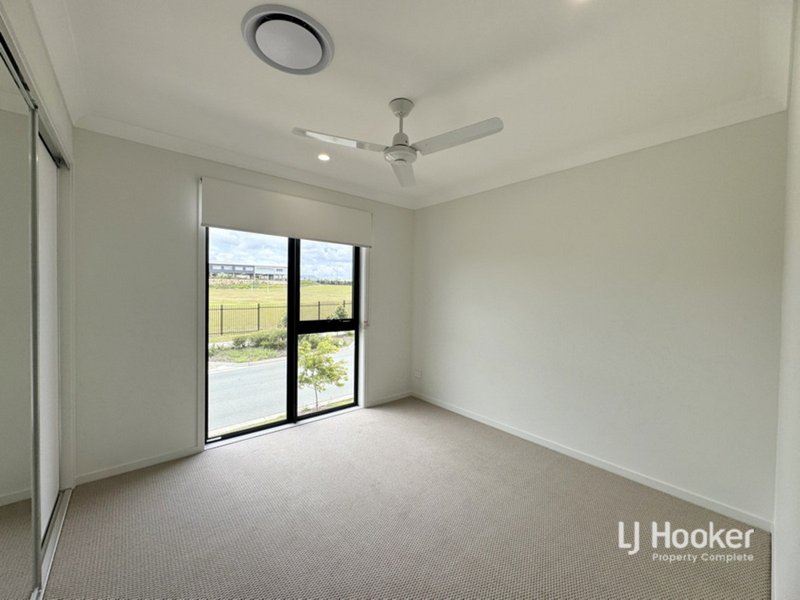 Photo - 12 Grampians Circuit, Yarrabilba QLD 4207 - Image 11