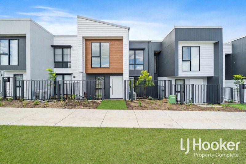 Photo - 12 Grampians Circuit, Yarrabilba QLD 4207 - Image 2