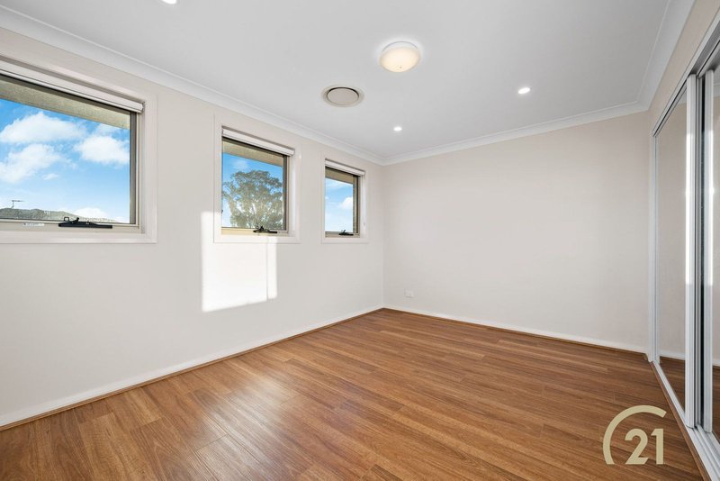 Photo - 12 Gran Sasso Avenue, Edmondson Park NSW 2174 - Image 11