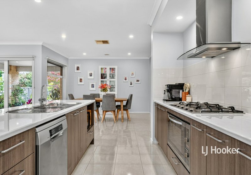 Photo - 12 Grange Drive, Broadford VIC 3658 - Image 4