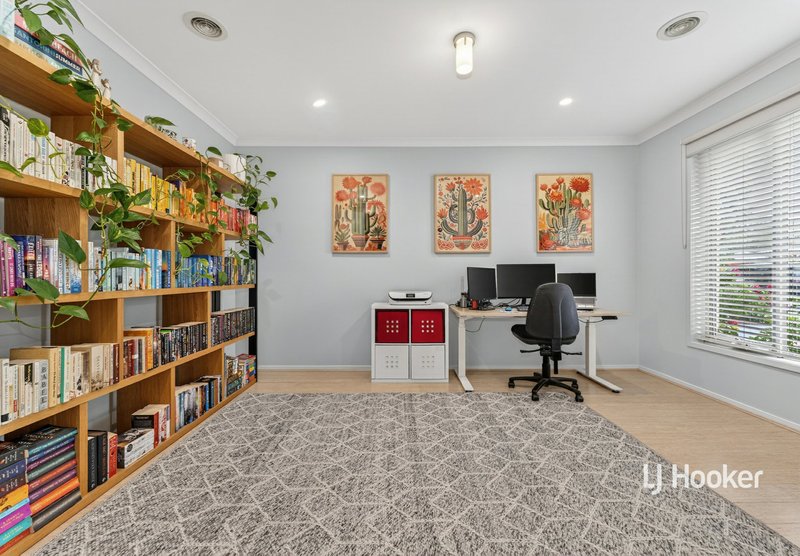 Photo - 12 Grange Drive, Broadford VIC 3658 - Image 8