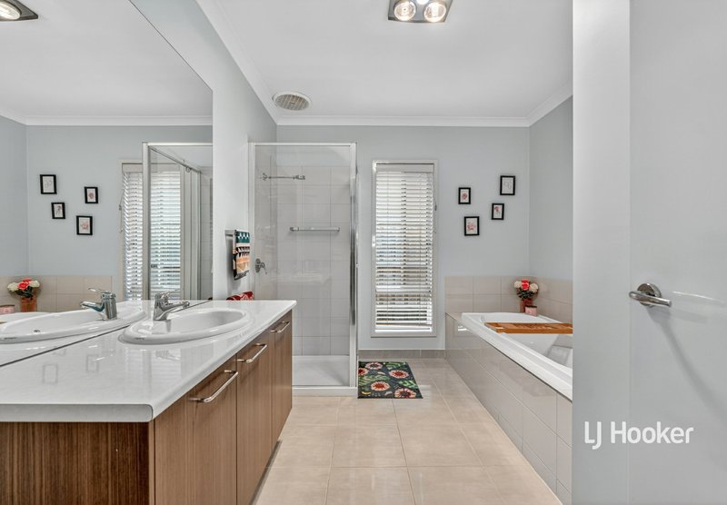 Photo - 12 Grange Drive, Broadford VIC 3658 - Image 10