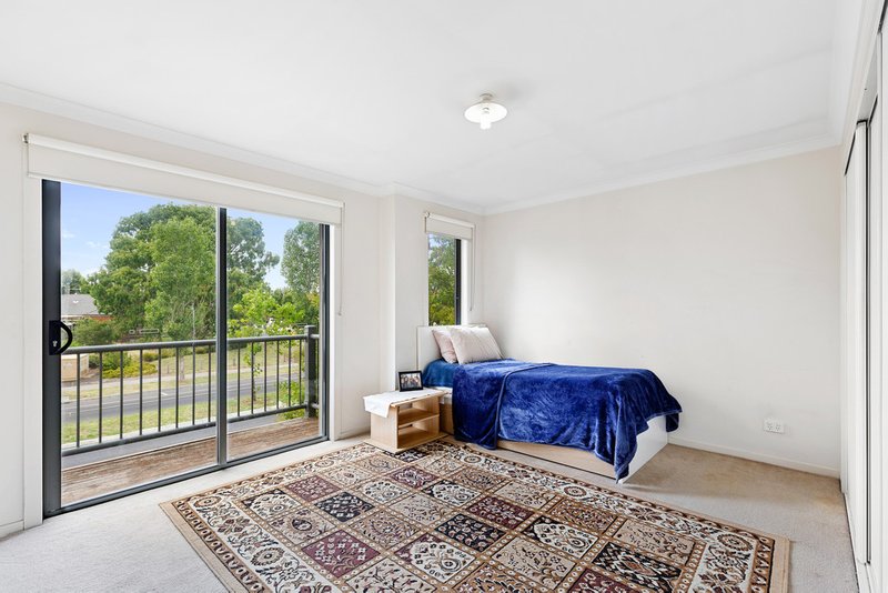 Photo - 12 Great Brome Avenue, Epping VIC 3076 - Image 8