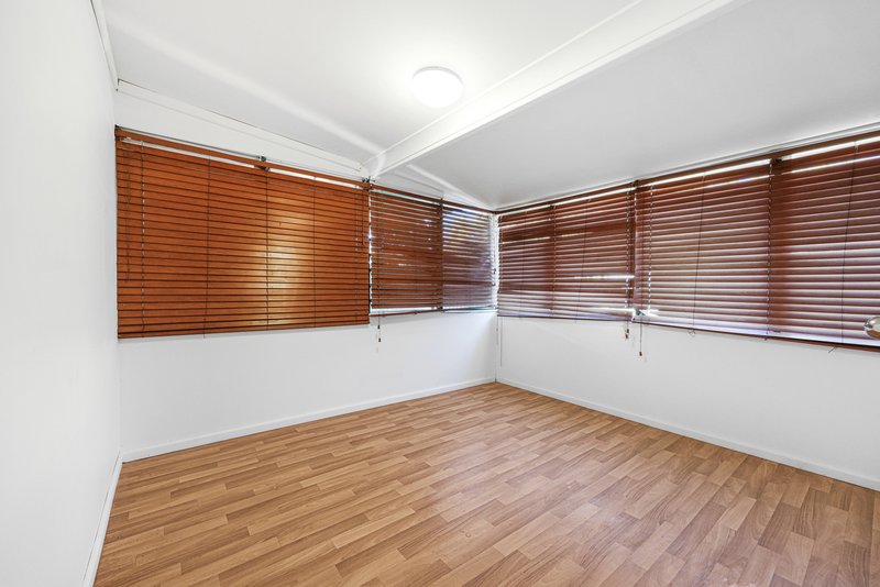 Photo - 12 Green Street, West Tamworth NSW 2340 - Image 9