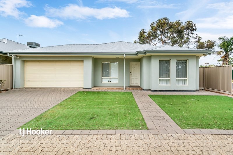 12 Greenacre Terrace, Northfield SA 5085