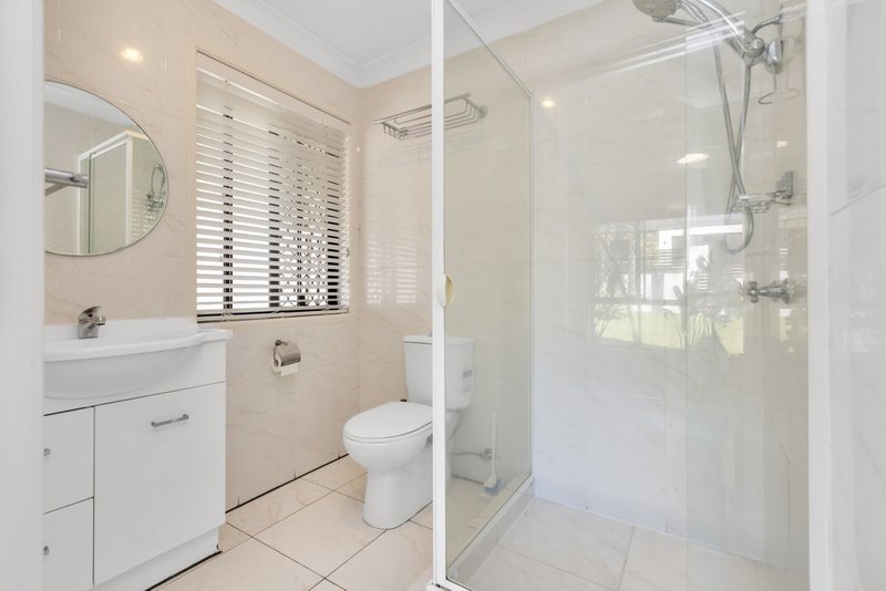 Photo - 12 Greenbank Circuit, Carrara QLD 4211 - Image 8