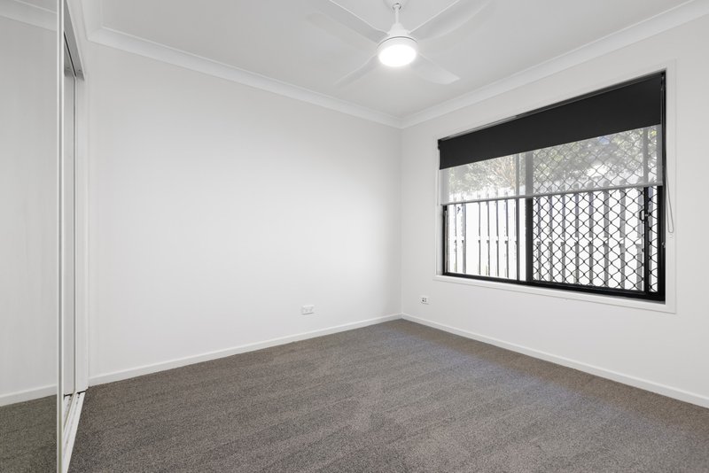 Photo - 12 Greenbank Circuit, Carrara QLD 4211 - Image 10