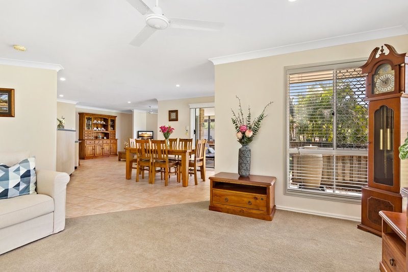 Photo - 12 Greenfern Place, Ferny Grove QLD 4055 - Image 9