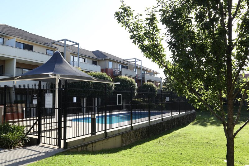 Photo - 1/2 Greenfield Drive, Clayton VIC 3168 - Image 15