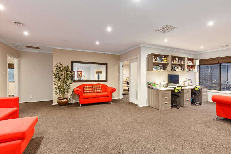 Photo - 12 Greenfields Drive, Epping VIC 3076 - Image 8