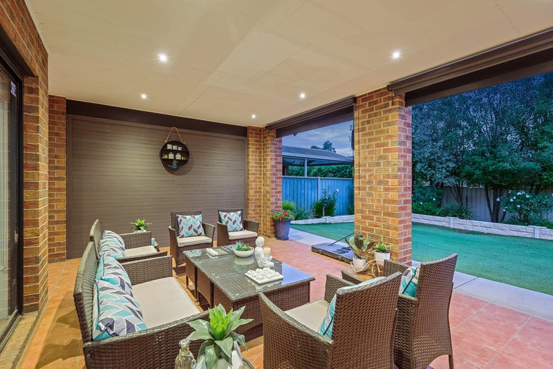 Photo - 12 Greenfields Drive, Epping VIC 3076 - Image 16