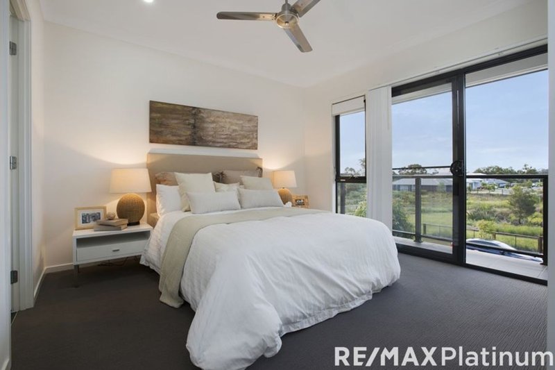 Photo - 12 Greenhaven Circuit, Narangba QLD 4504 - Image 11