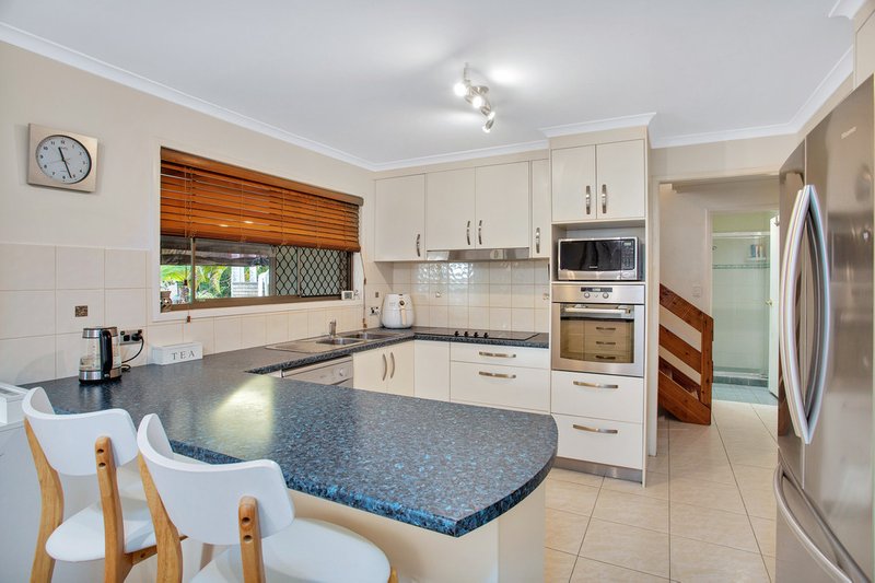 Photo - 12 Greenidge Street, Wishart QLD 4122 - Image 4