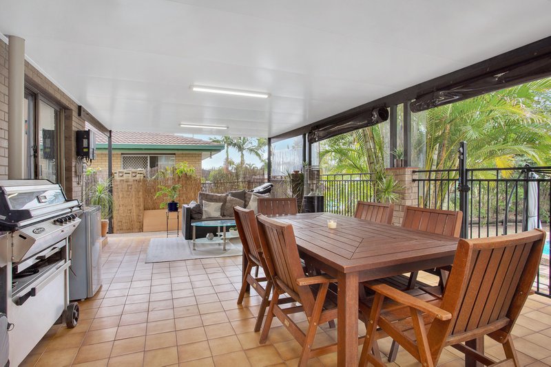 Photo - 12 Greenidge Street, Wishart QLD 4122 - Image 15