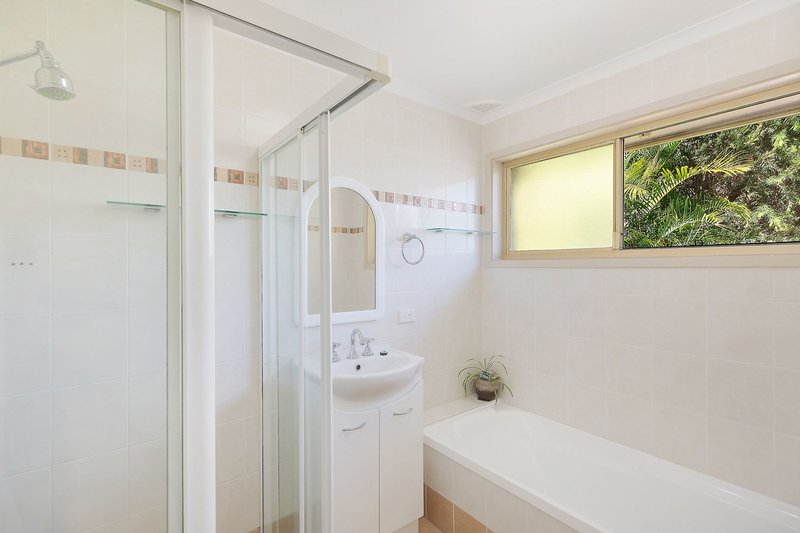 Photo - 12 Greenslope Drive, Green Point NSW 2251 - Image 13