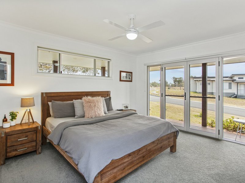 Photo - 12 Greenview Drive, Hallidays Point NSW 2430 - Image 6