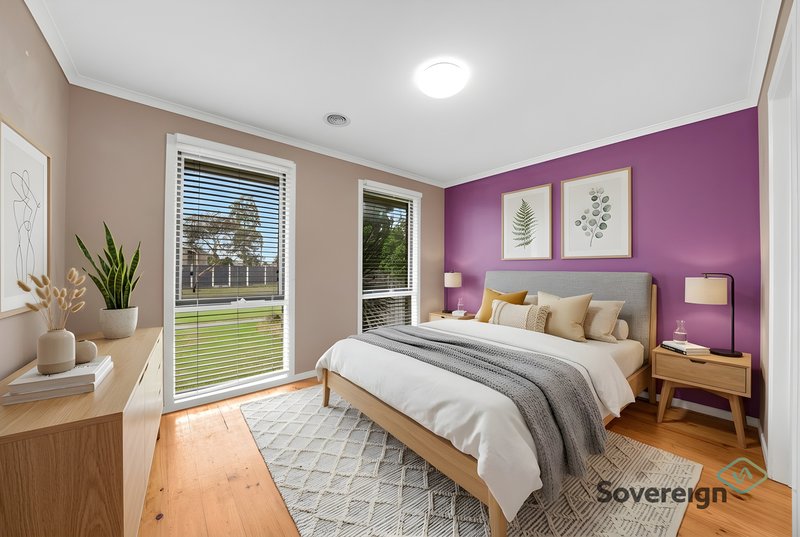 Photo - 12 Greenwood Drive, Carrum Downs VIC 3201 - Image 8