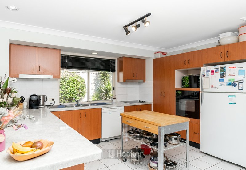 Photo - 12 Greygum Court, Regents Park QLD 4118 - Image 8