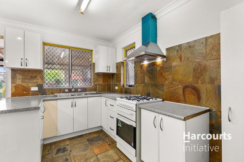 Photo - 12 Grogan Close, Lockridge WA 6054 - Image 3