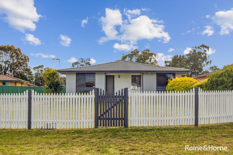 Photo - 12 Grunsell Crescent, Goulburn NSW 2580 - Image