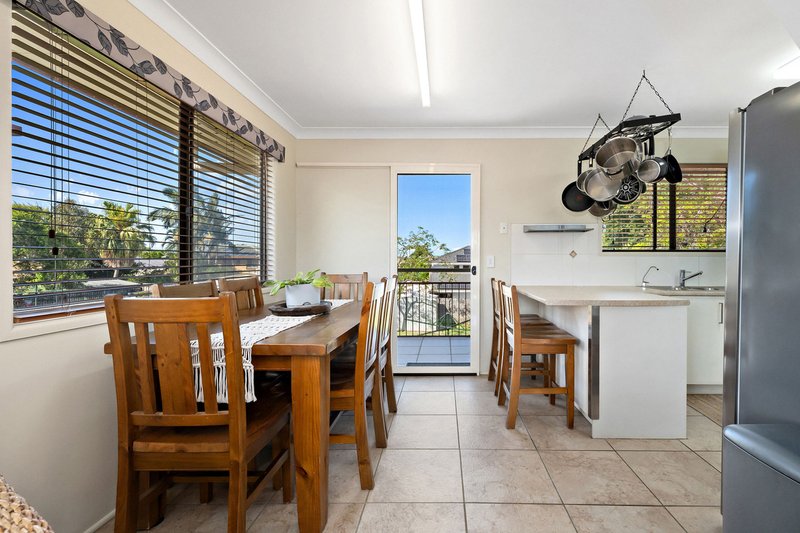 Photo - 12 Guards Street, Bray Park QLD 4500 - Image 5