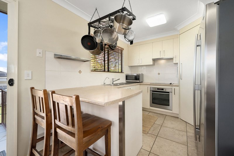 Photo - 12 Guards Street, Bray Park QLD 4500 - Image 6