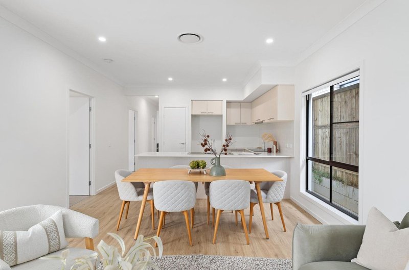 Photo - 12 Gully Street , Flinders View QLD 4305 - Image 3